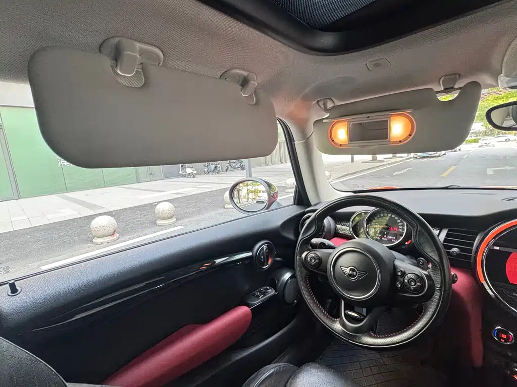 MINI 2019 2.0T COOPER S Classic купить на сайте DeffCars