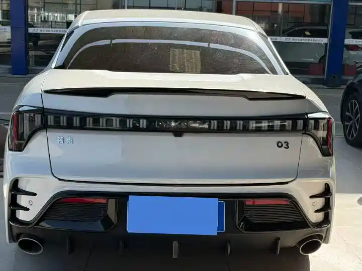 Lynk & Co 03 2023 1.5TD DCT Pro купить на сайте DeffCars