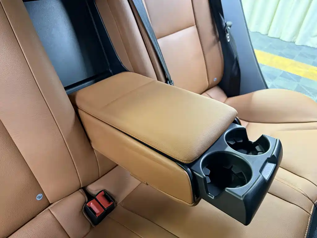 Volvo S60 2018 S60L T4 Zhiyuan Enterprising Edition купить на сайте DeffCars
