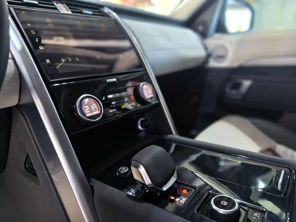 Discover the 2023 360PS R-Dynamic S купить на сайте DeffCars