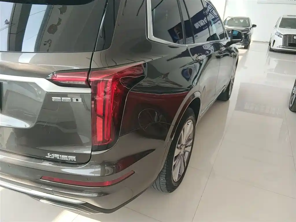 Cadillac XT6 2020 28T six-seat luxury model купить на сайте DeffCars