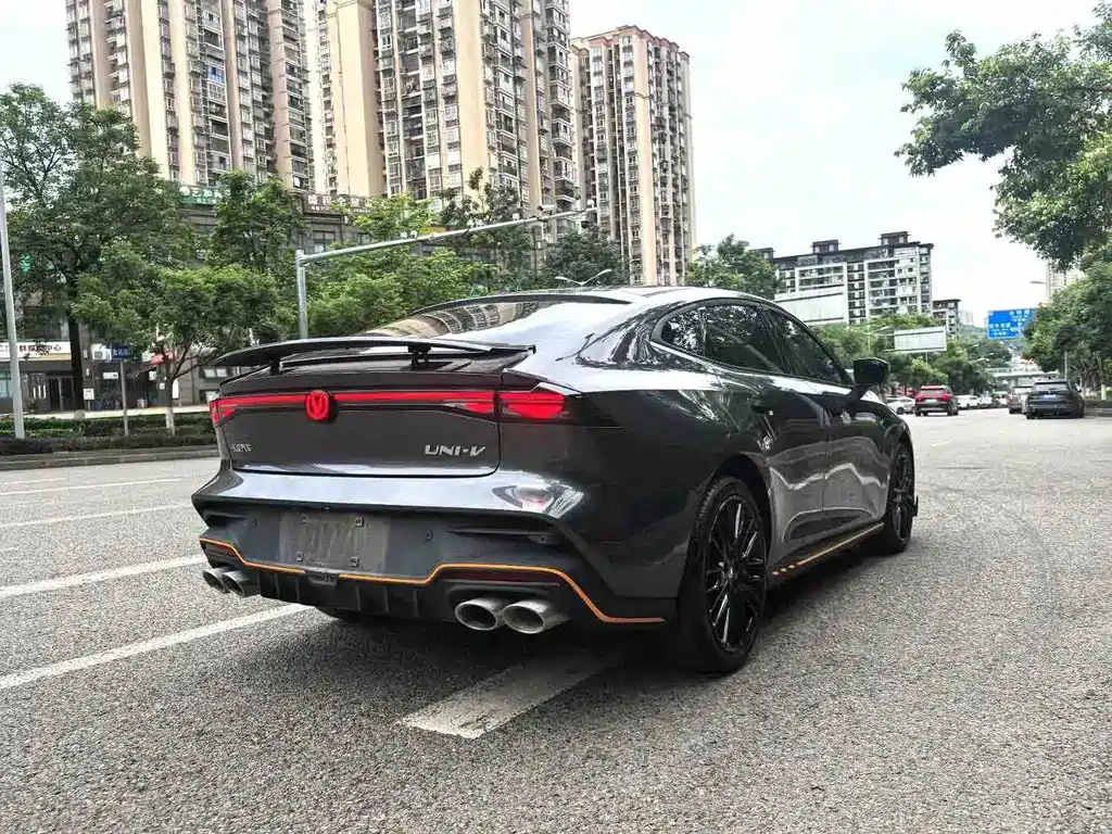 Changan UNI-V 2025 1.5T 500Bar premium sports model купить на сайте DeffCars