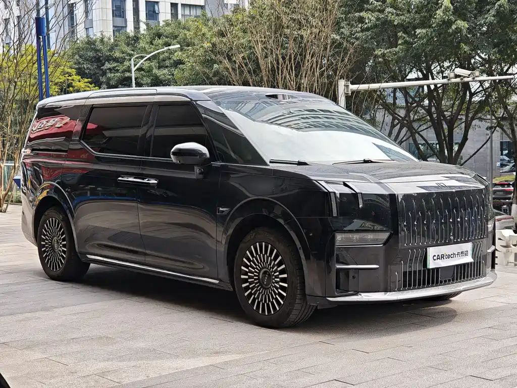 Jikrypton 009 2024 seven-seat aisle version four-wheel drive 108kWh купить на сайте DeffCars
