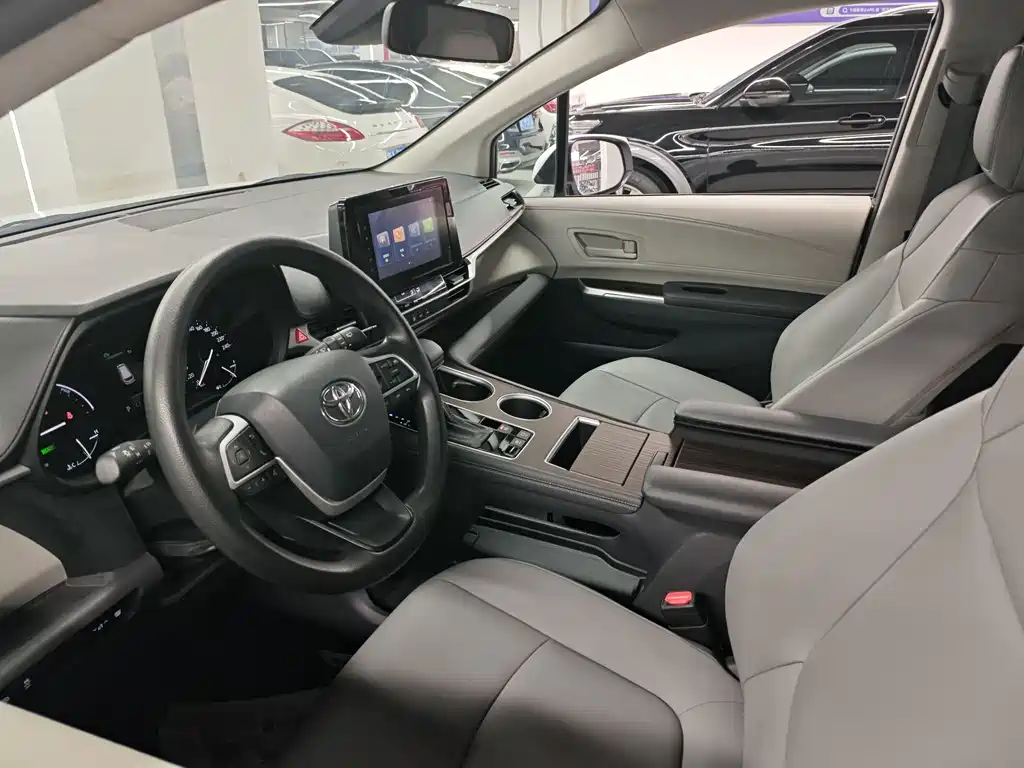 Grevia 2023 2.5L Hybrid Comfort Edition купить на сайте DeffCars