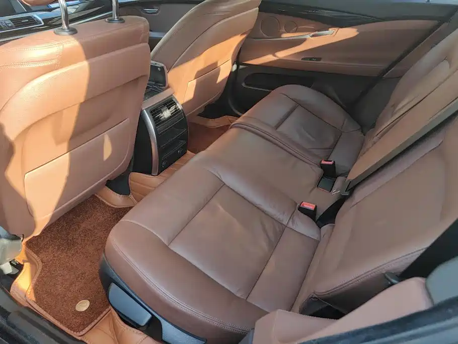 BMW 5 Series GT 2014 528i leading model купить на сайте DeffCars