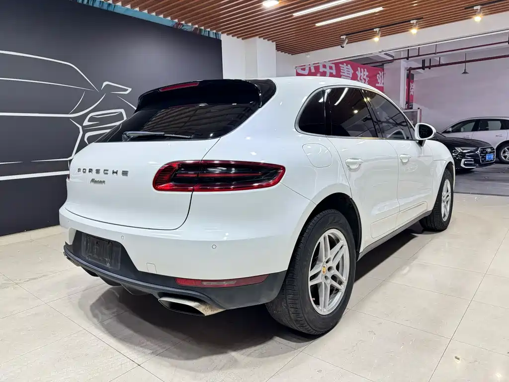 Macan 2017 Macan 2.0T купить на сайте DeffCars