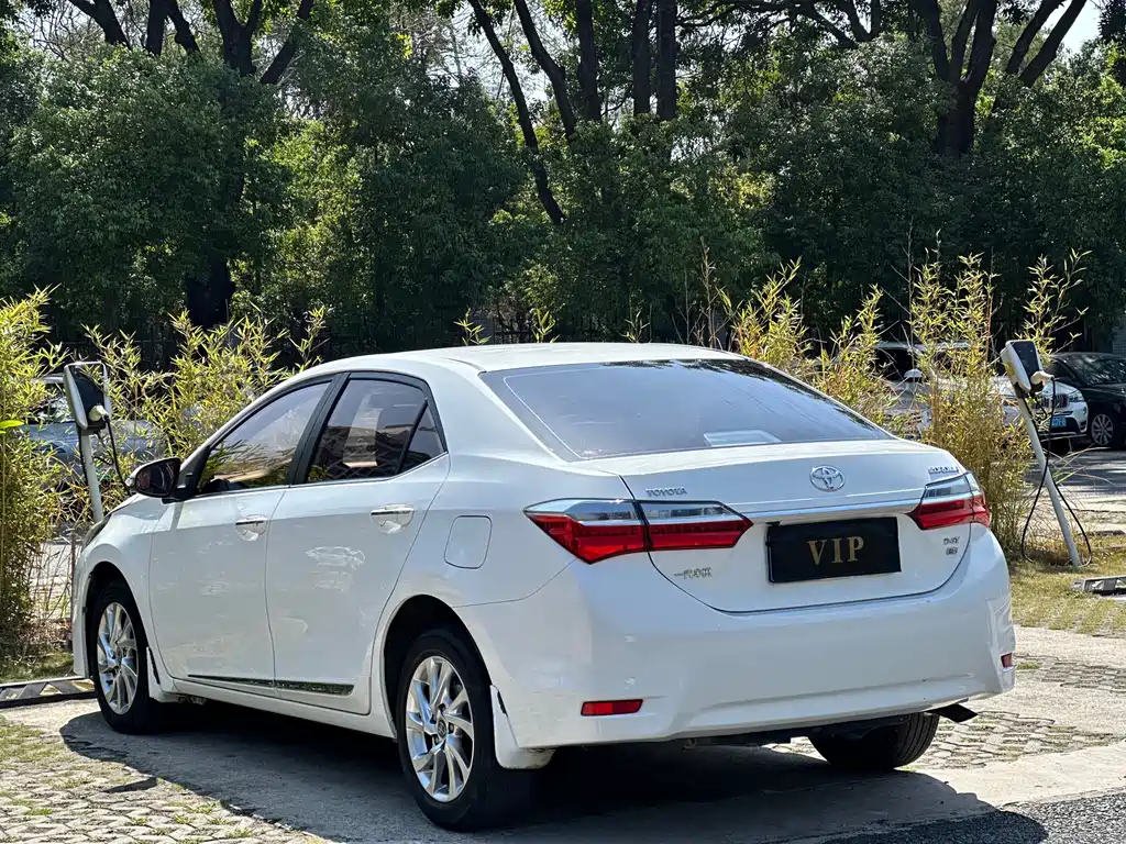 Corolla 2017 facelift 1.2T S-CVT GL-i leather version купить на сайте DeffCars