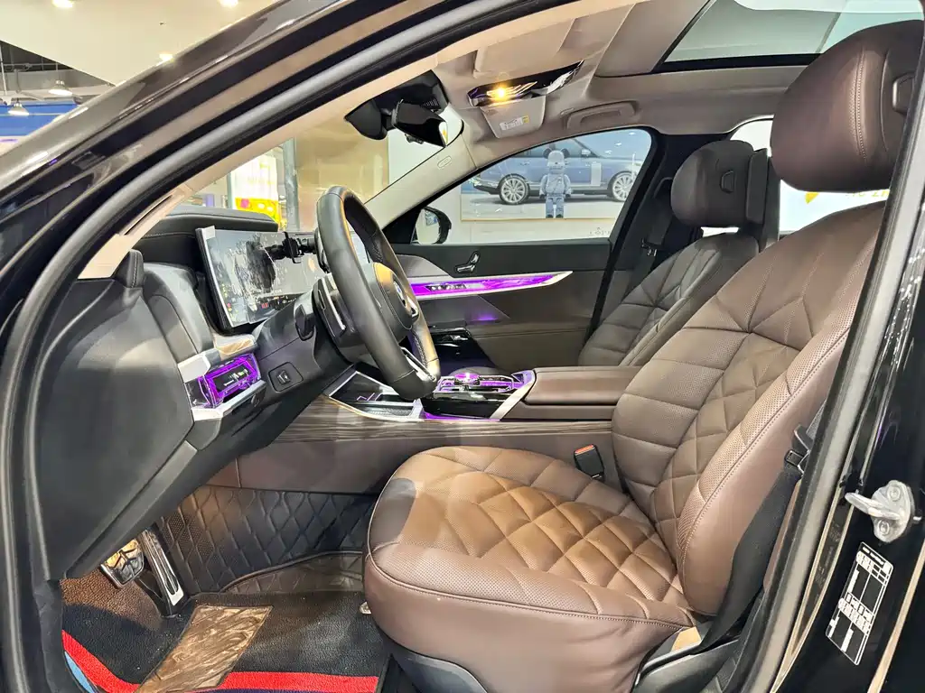 BMW 7 Series 2023 735Li M Sports Package купить на сайте DeffCars