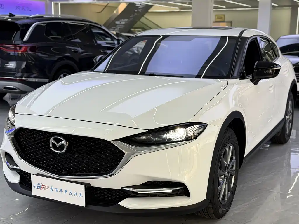 Mazda CX-4 2021 2.0L automatic two-wheel drive Blue Sky Vitality Edition купить на сайте DeffCars