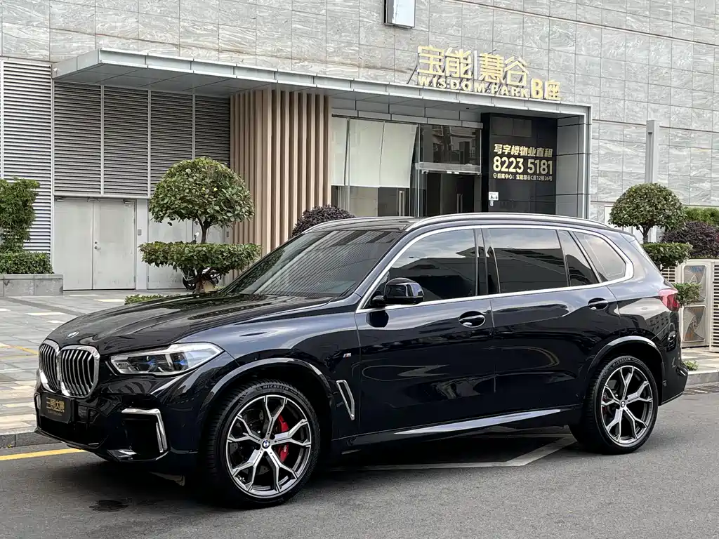 BMW X5 2022 facelift xDrive 40Li M sports package купить на сайте DeffCars