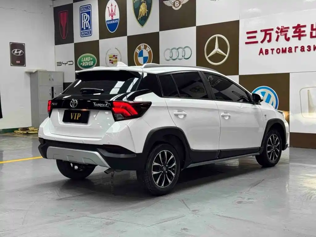YARiS L Zhixuan 2022 Zhixuan X 1.5L CVT luxury PLUS version купить на сайте DeffCars