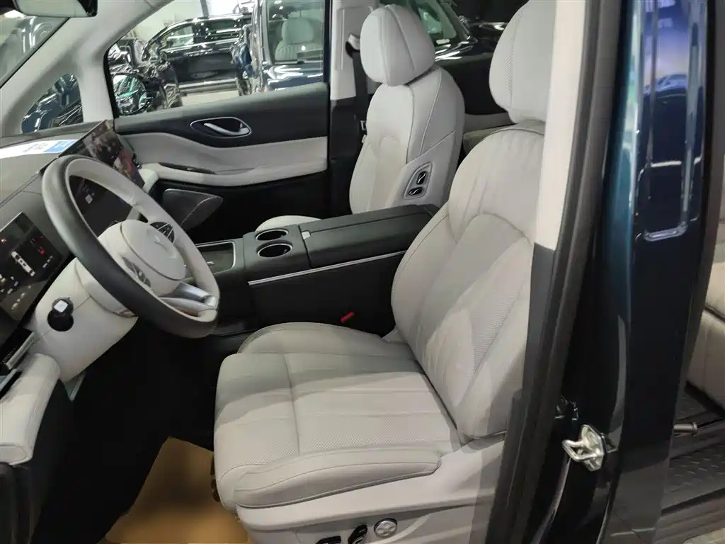 Lantu Dreamer 2025 PHEV four-wheel drive flagship Kunpeng version купить на сайте DeffCars