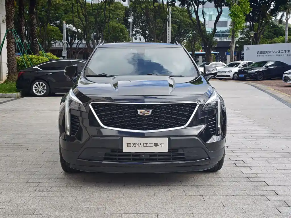 Cadillac XT4 2018 28T two-wheel drive luxury sports model купить на сайте DeffCars