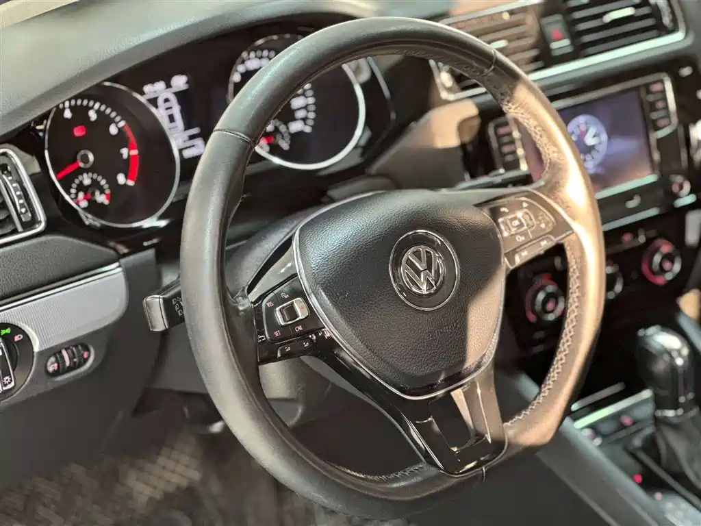 Sagitar 2018 180TSI DSG Premium Edition купить на сайте DeffCars