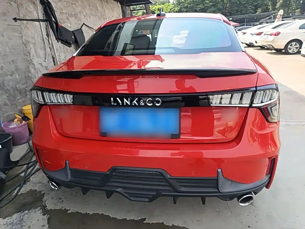Lynk & Co 03 2019 1.5TD DCT Powerful Edition National VI купить на сайте DeffCars