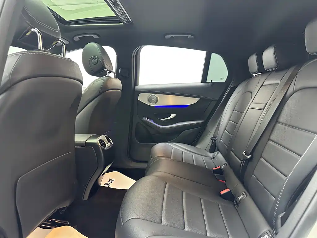 Mercedes-Benz GLC coupe 2022 facelift GLC 260 4MATIC coupe SUV купить на сайте DeffCars