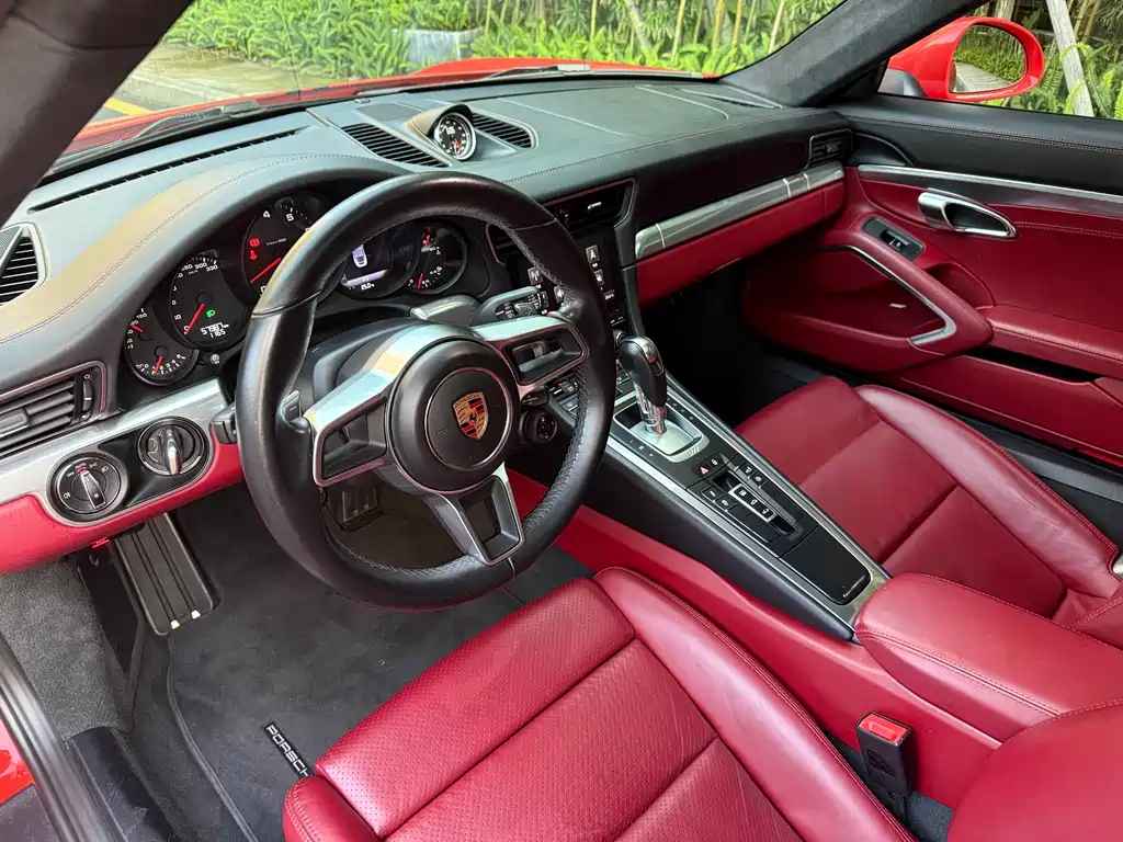 Porsche 911 2016 Carrera 3.0T купить на сайте DeffCars