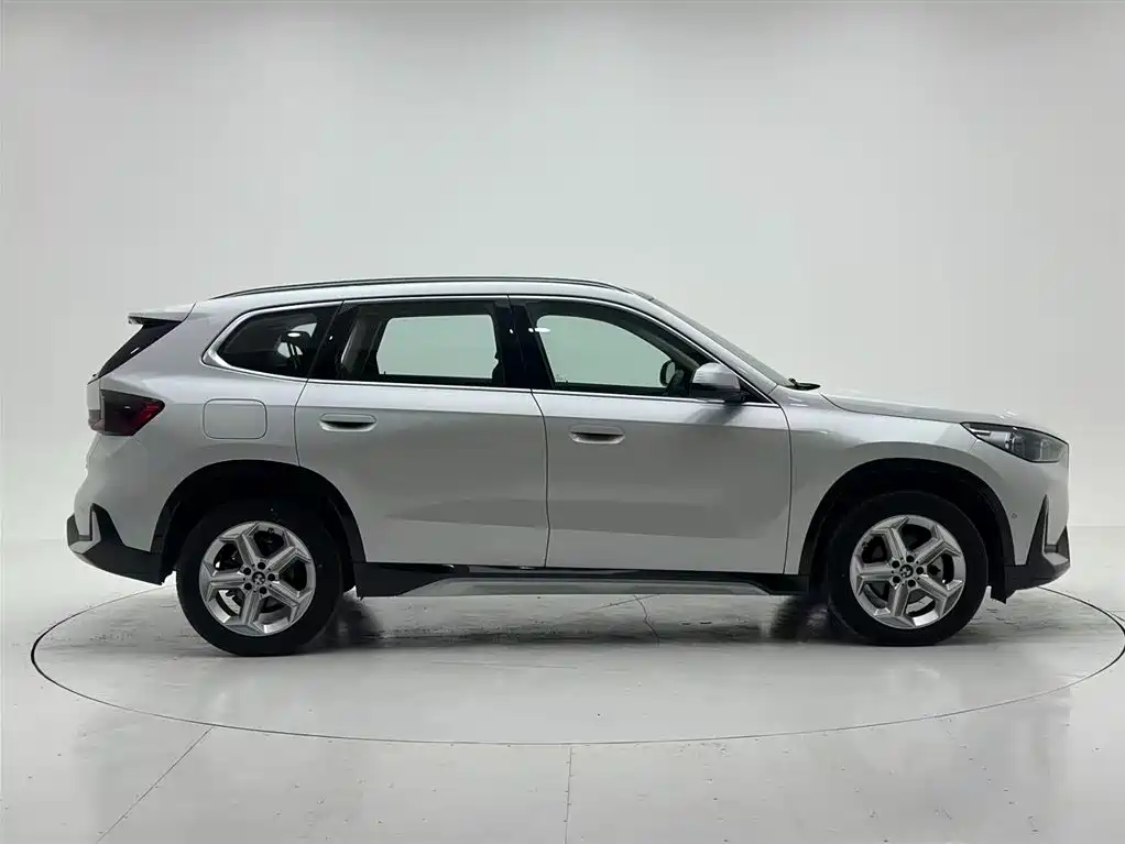BMW X1 2023 sDrive20Li X Design Package купить на сайте DeffCars