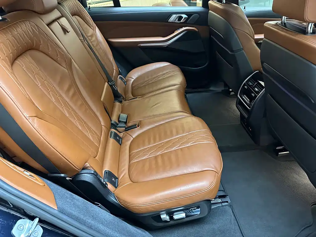 BMW X7 2019 xDrive40i Exclusive M Sports Package купить на сайте DeffCars