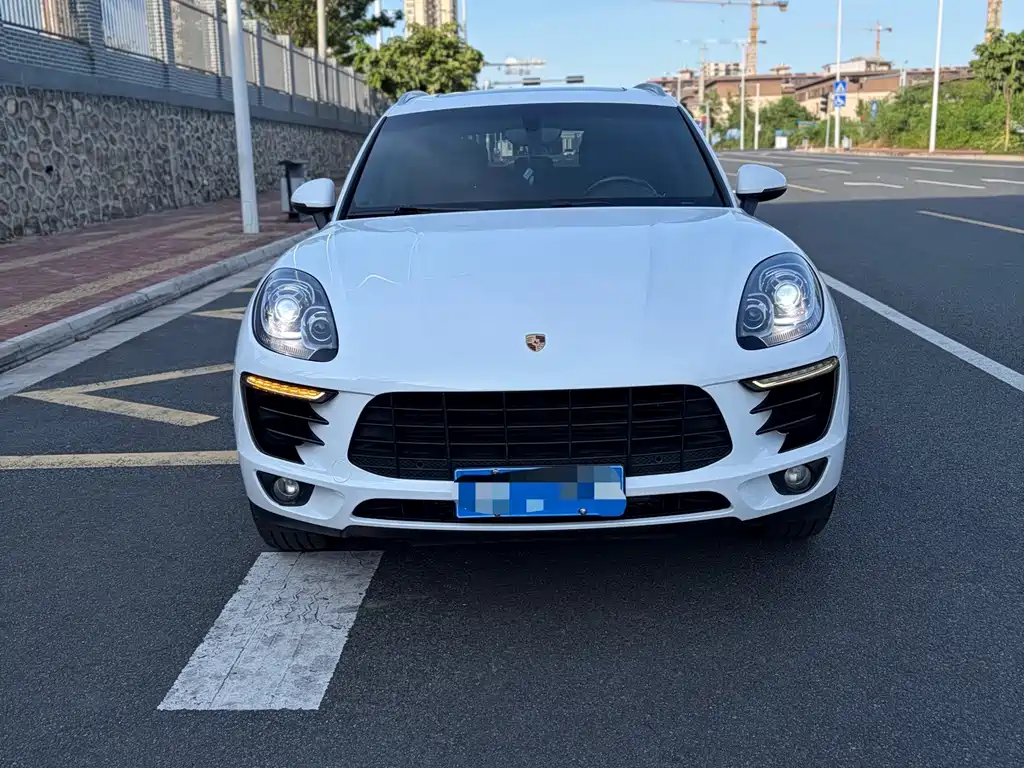 Macan 2016 Macan 2.0T купить на сайте DeffCars