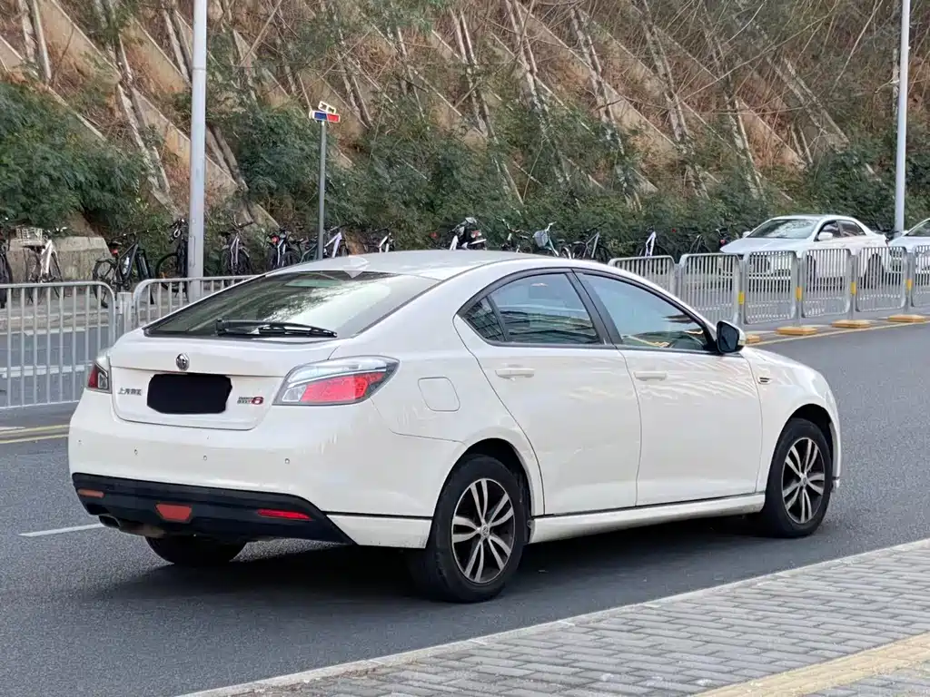 MG6 2012 hatchback 1.8L automatic comfort version купить на сайте DeffCars