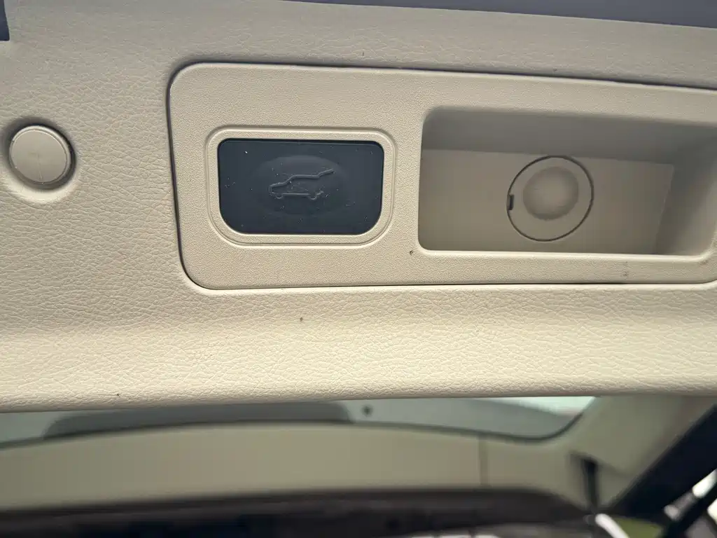 Buick GL8 2017 25S luxury model National V купить на сайте DeffCars