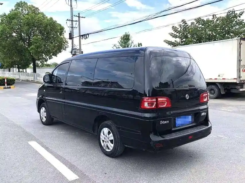Lingzhi 2020 M5L 1.6L basic model 7 seats купить на сайте DeffCars