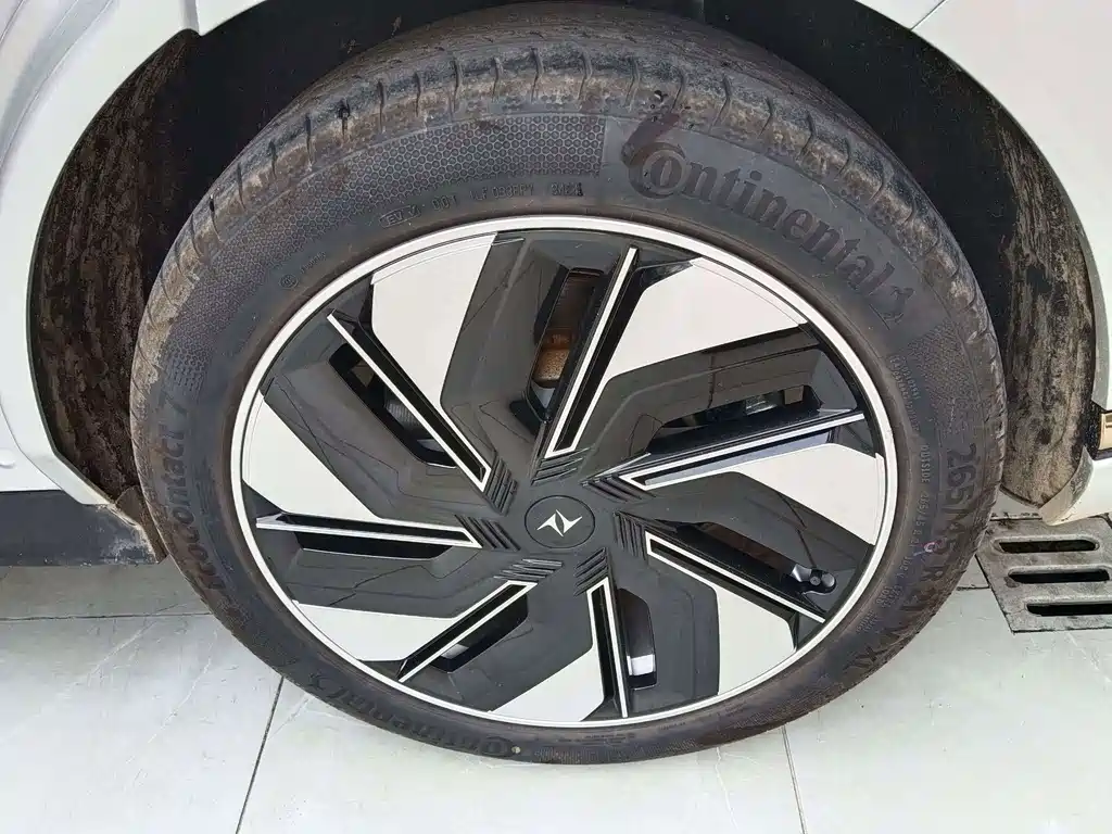 eπ008 2025 model 210Ultra extended range version 6 seats купить на сайте DeffCars