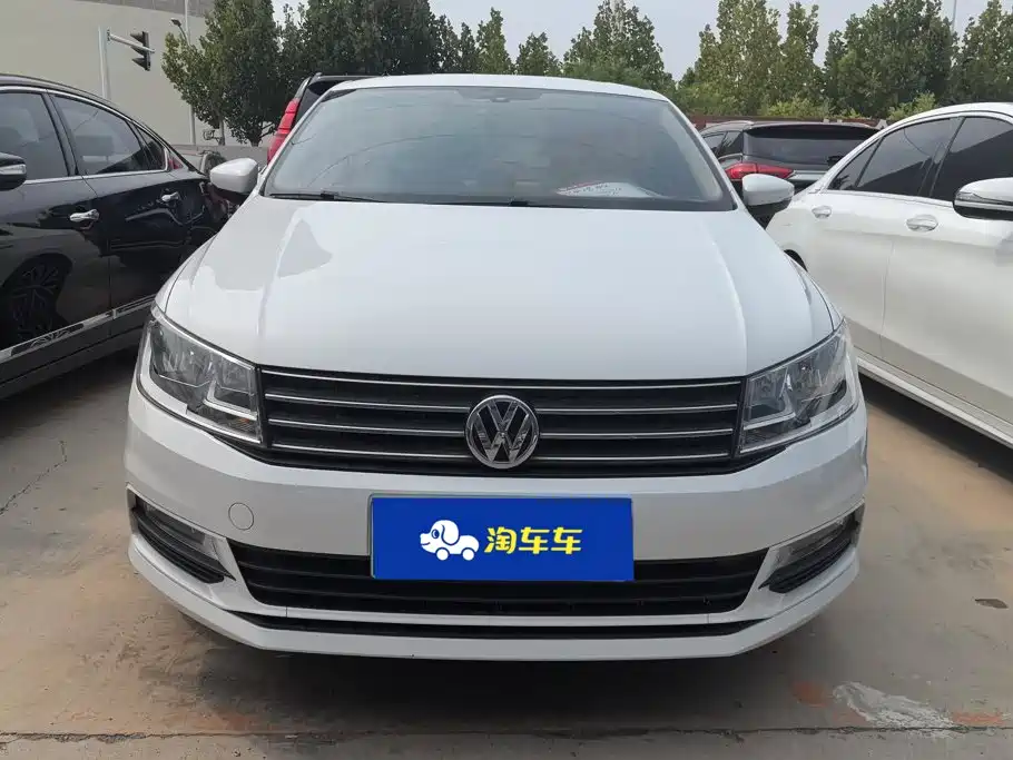 Santana 2016 1.6L automatic fashion version купить на сайте DeffCars