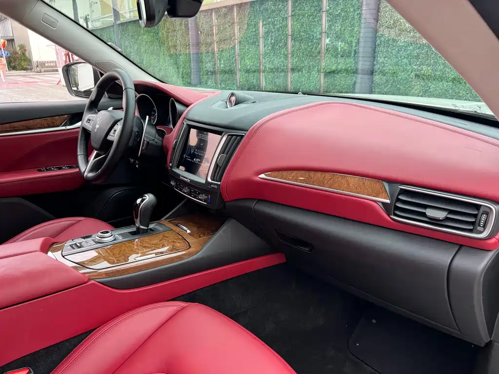 Levante 2018 3.0T Standard Edition купить на сайте DeffCars