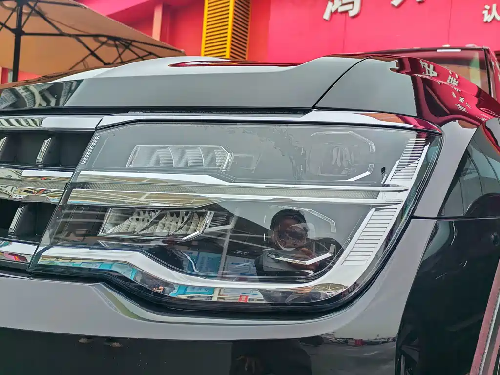 Touron 2022 380TSI four-wheel drive luxury version купить на сайте DeffCars