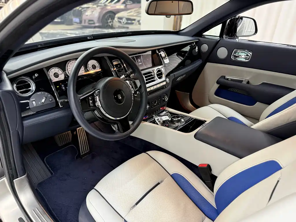 Phantom 2018 6.6T standard model купить на сайте DeffCars