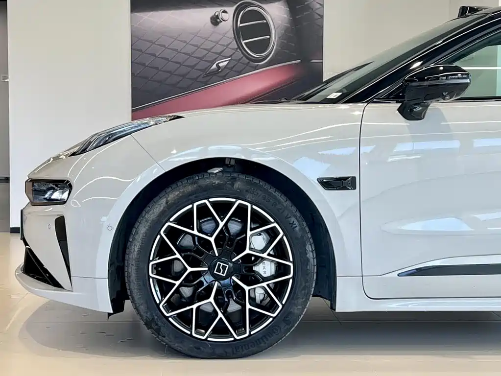 Jikrypton 001 2025 YOU version 100kWh four-wheel drive купить на сайте DeffCars