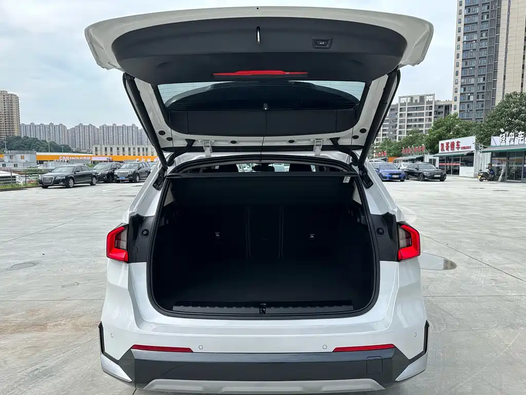 BMW X1 2023 sDrive20Li X Design Kit купить на сайте DeffCars