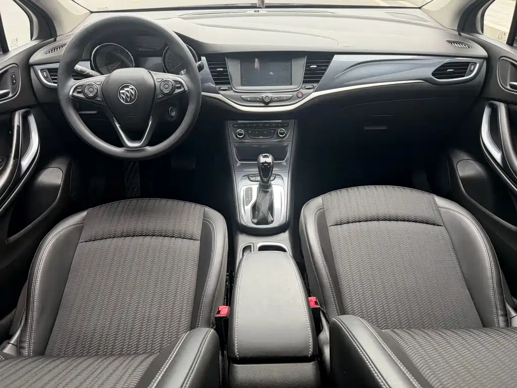 Weilan 2018 Hatchback 15S Automatic Leading Type купить на сайте DeffCars
