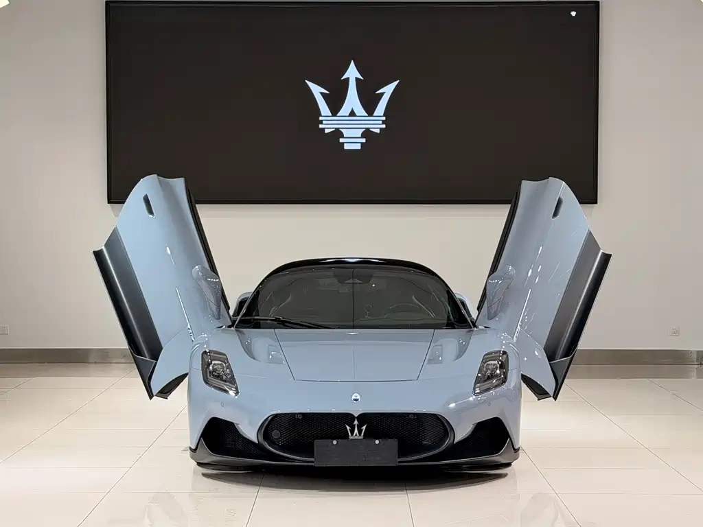 Maserati MC20 2023 3.0T Standard Edition купить на сайте DeffCars