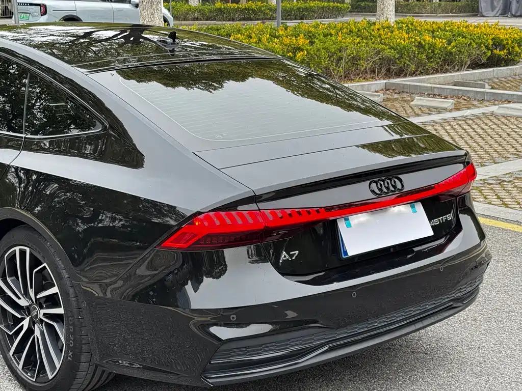 Audi A7 2024 45 TFSI Premium Selection купить на сайте DeffCars