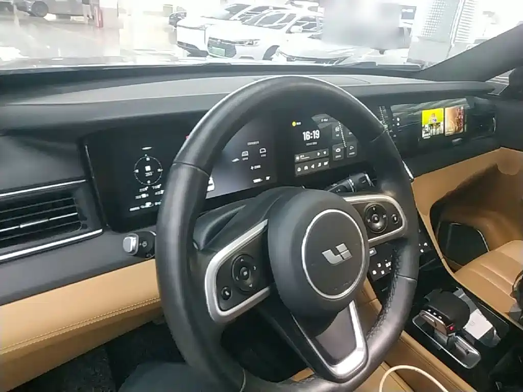 Ideal ONE 2020 extended range 6-seater version купить на сайте DeffCars