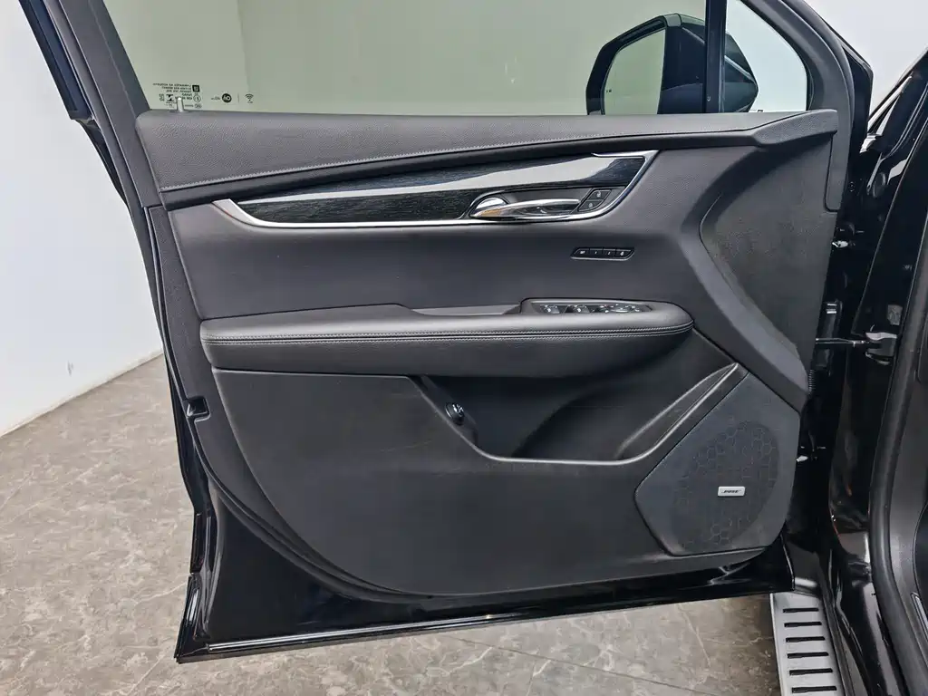 Cadillac XT5 2020 facelift 28T luxury model купить на сайте DeffCars