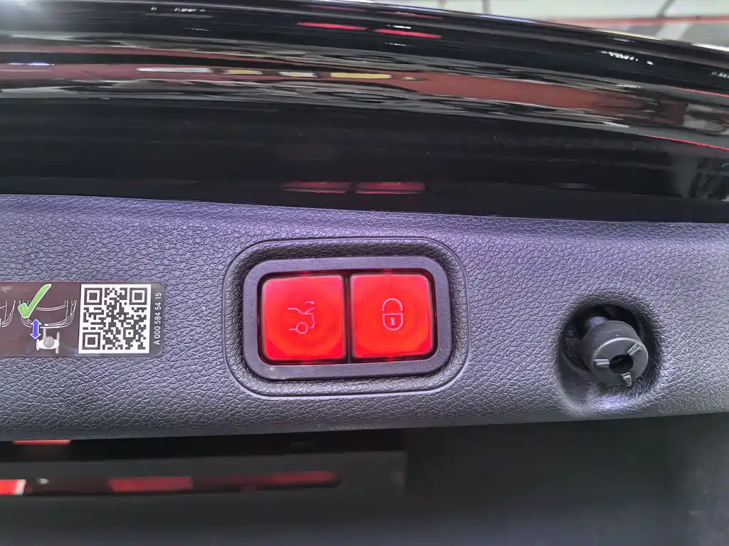 Mercedes-Benz E-Class 2023 E 300 L Luxury Model купить на сайте DeffCars