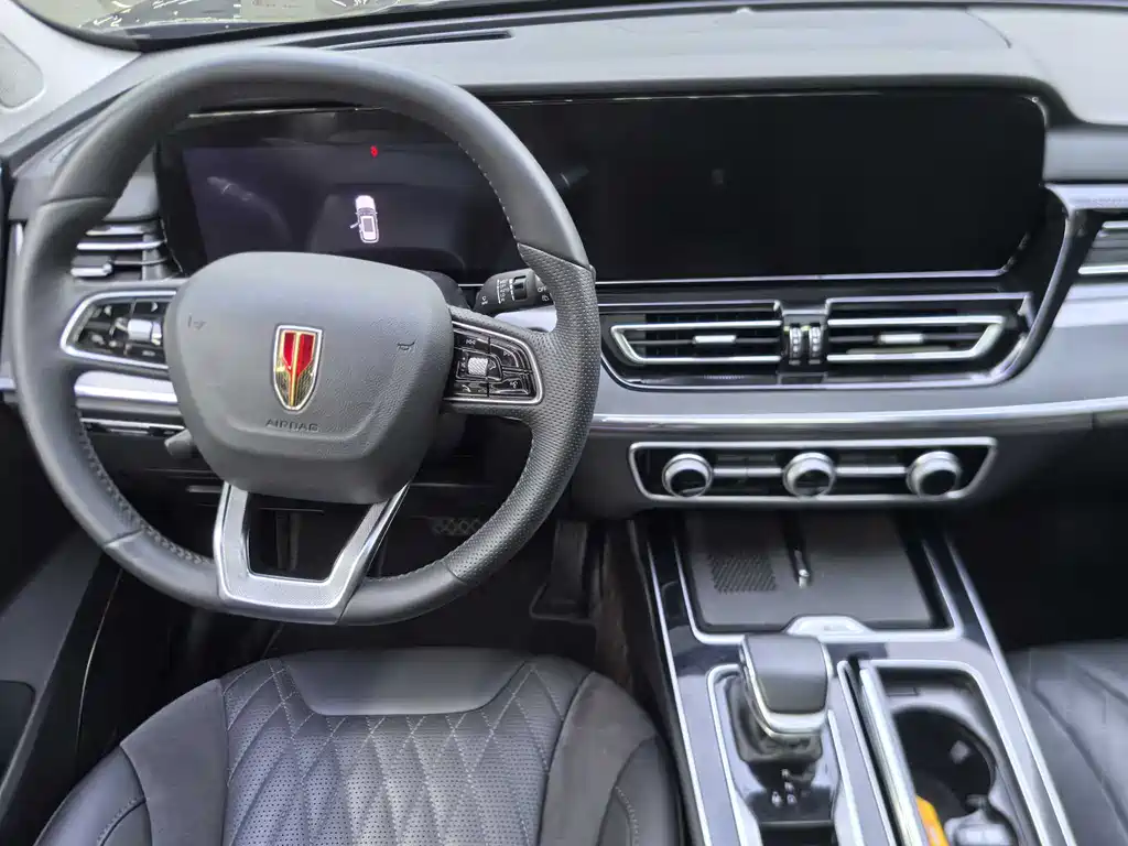 Hongqi HS5 2023 2.0T Qixiang Pro version купить на сайте DeffCars