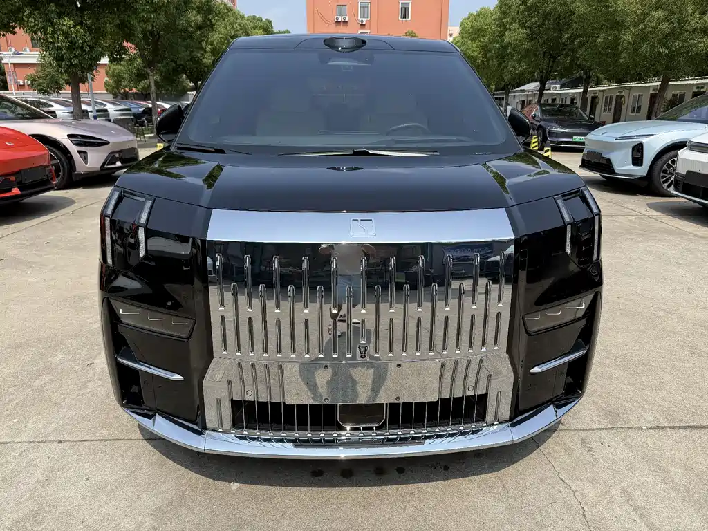 Jikrypton 009 2024 seven-seater aisle version 108kWh купить на сайте DeffCars