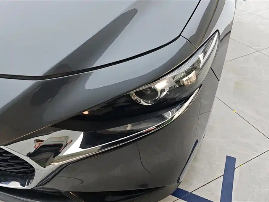 Mazda3 Angkesela 2020 2.0L Automatic Premium Edition купить на сайте DeffCars