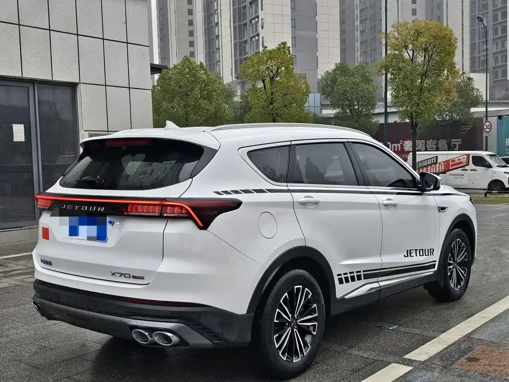 Jietu X70 PLUS 2021 facelift 1.5T DCT Mountain PRO 7 seats купить на сайте DeffCars