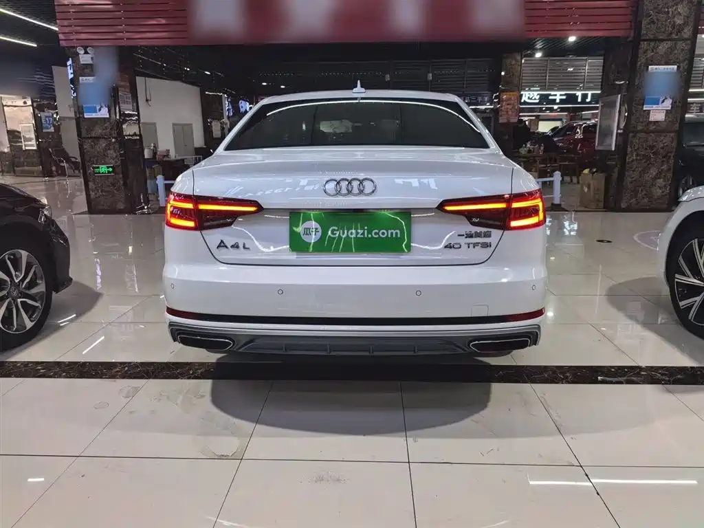 Audi A4L 2018 30th Anniversary Model 40 TFSI Fashion Model купить на сайте DeffCars