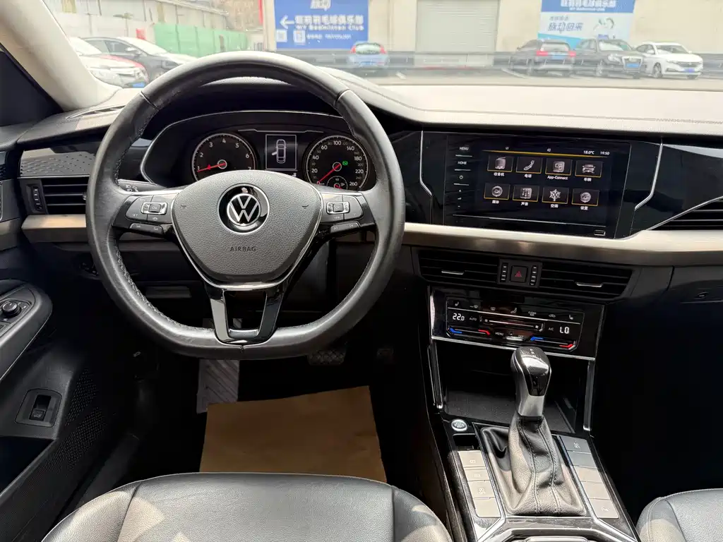 Passat 2020 330TSI Elite Edition National VI купить на сайте DeffCars