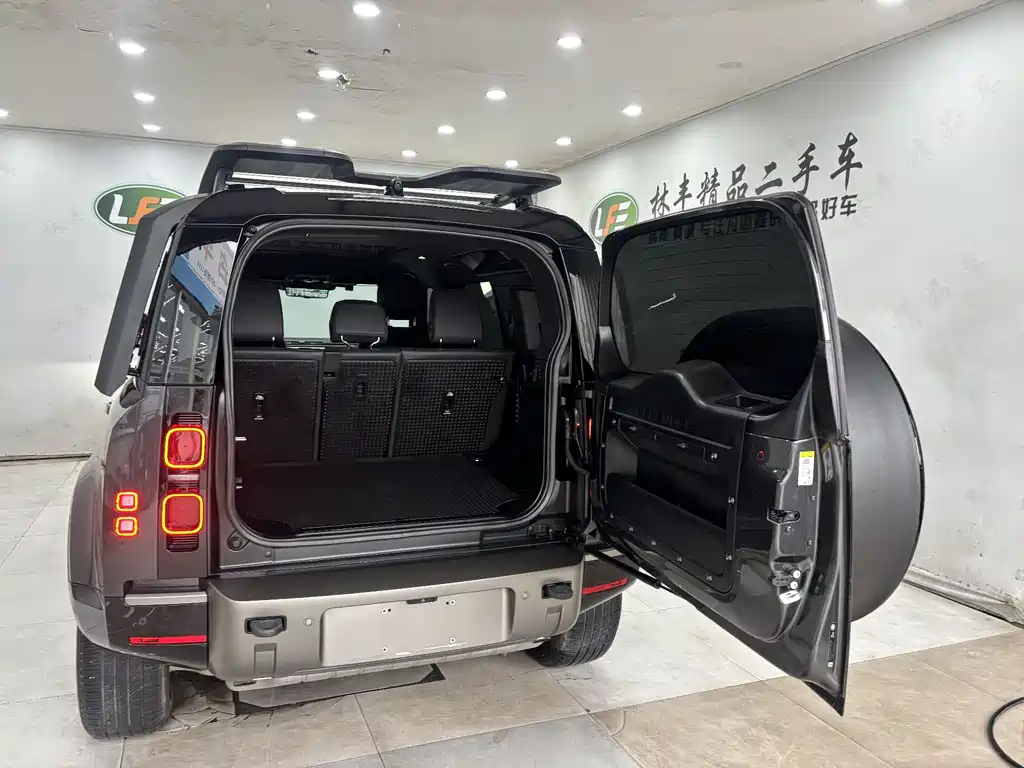 Land Rover Defender 2023 facelift 110 3.0T P400 X-DYNAMIC HSE купить на сайте DeffCars