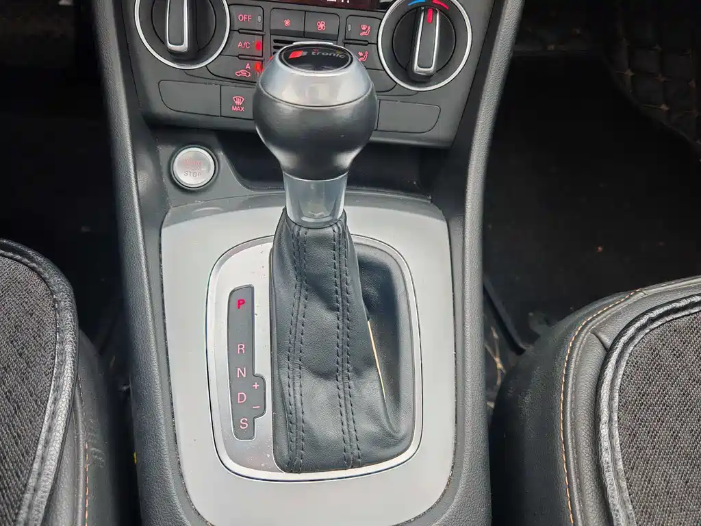 Audi Q3 2018 30th Anniversary Model 30 TFSI Fashion Model купить на сайте DeffCars