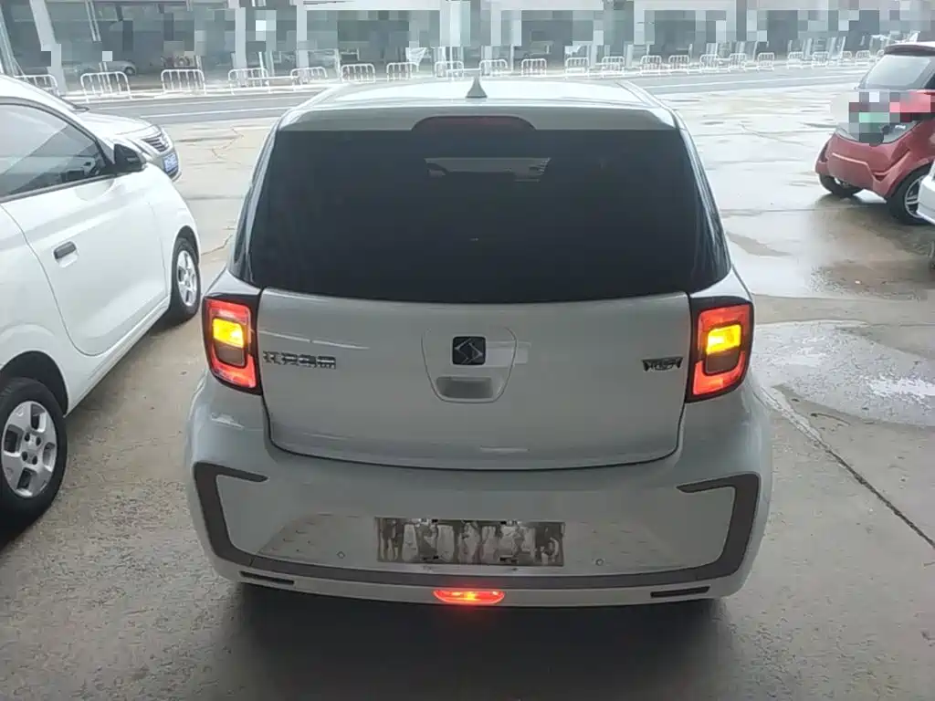 Huaxianzi 2023 model 251km Four-leaf clover 36kW купить на сайте DeffCars