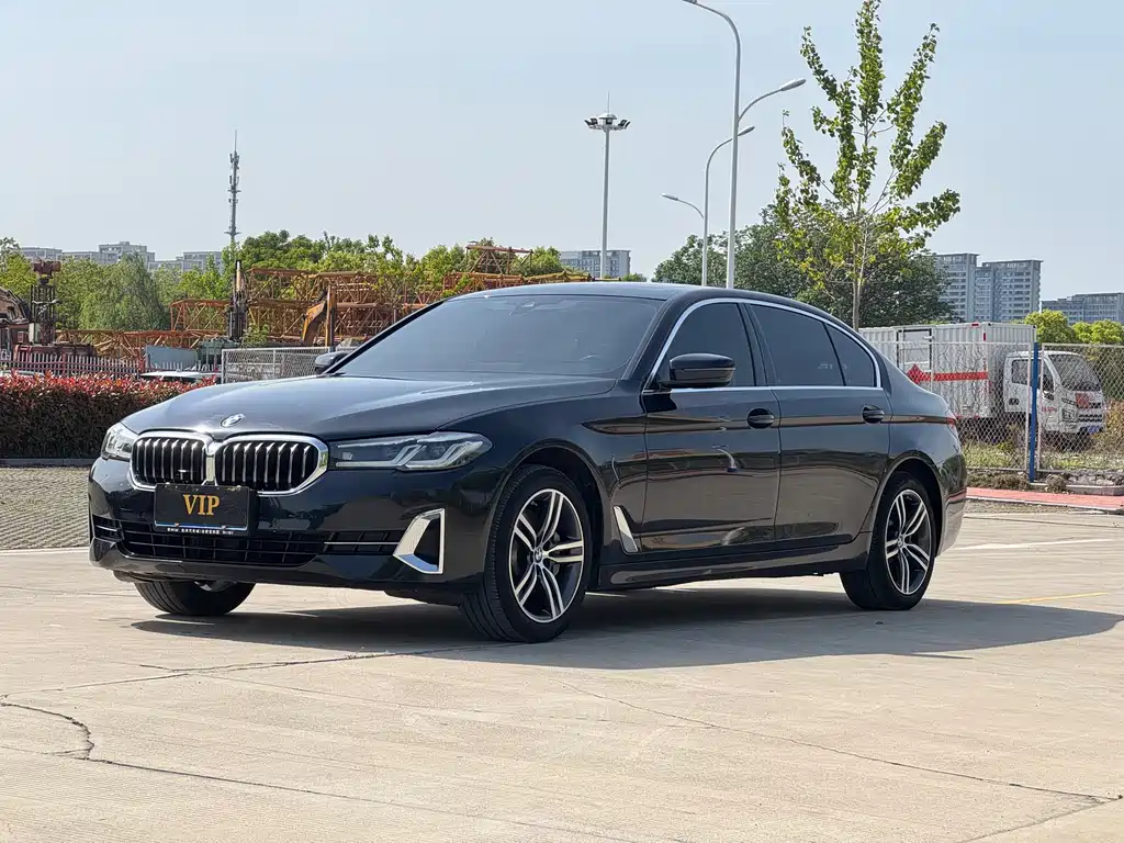 BMW 5 Series 2023 530Li Leading Luxury Package купить на сайте DeffCars